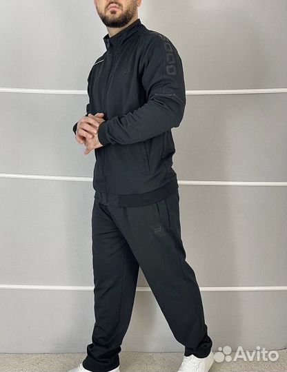 Мужской спортивный костюм больших размеров