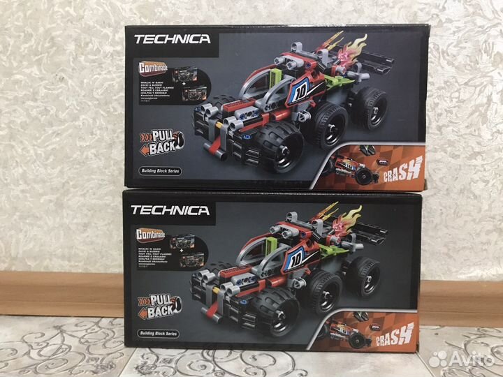 Конструктор красный и зеленый гоночный автомобиль