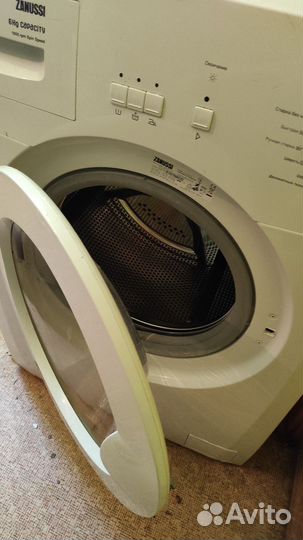 Стиральная машина на запчасти Zanussi zwg1101