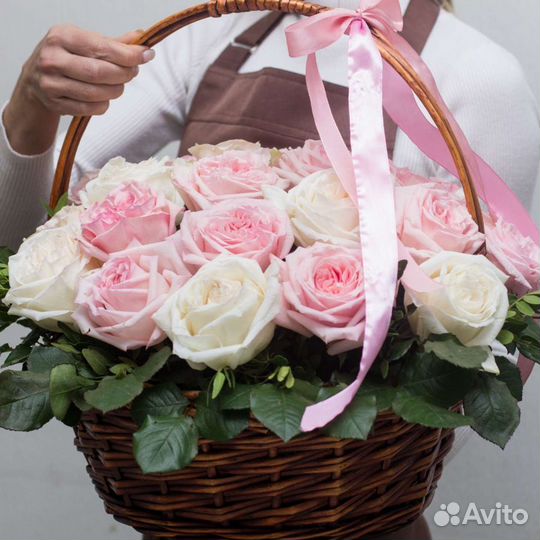 Букет цветов, корзины роз, цветы оптом