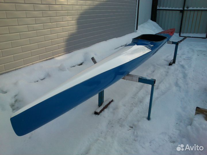 Байдарка спортивная