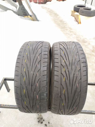 Toyo Proxes T1-R 215/35 R18 84W