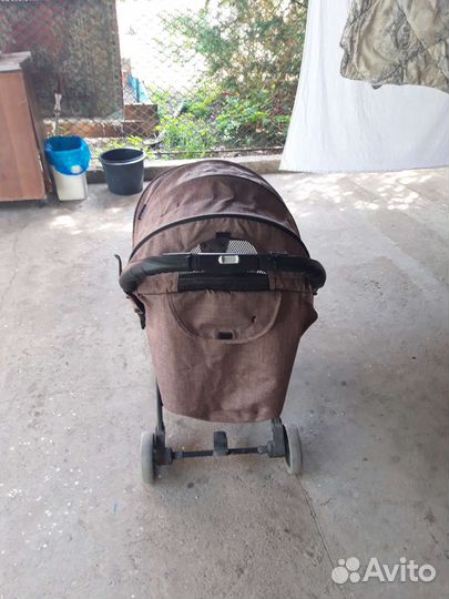 Прогулочная коляска трость