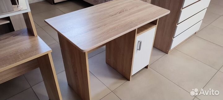 Стол письменный компьютерный 100х57х74