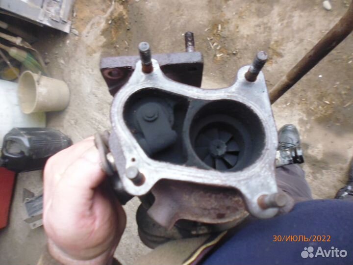 Киа карнивал 2002г.в турбина 2.9