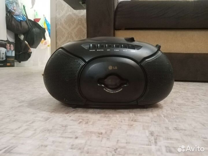 Кассетный магнитофон