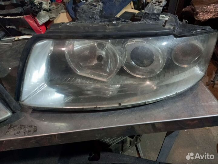 Фары передние Audi A4 B6