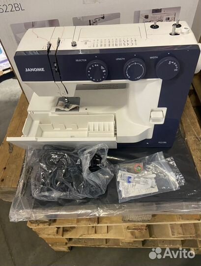 Janome 1522BL швейная машина