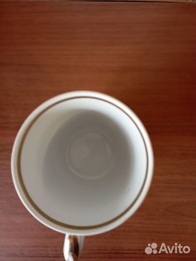 Чашки фарфоровые