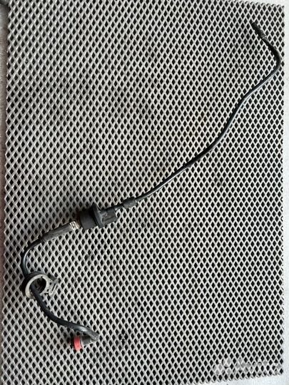 Клапан вентиляции топливного бака Ford