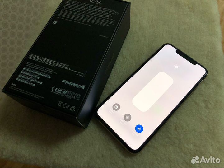 iPhone 11 Pro Max, 256 ГБ