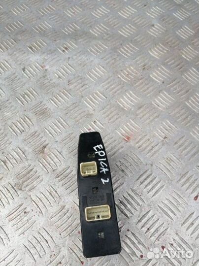 Блок управления стеклоподъемниками передний левый