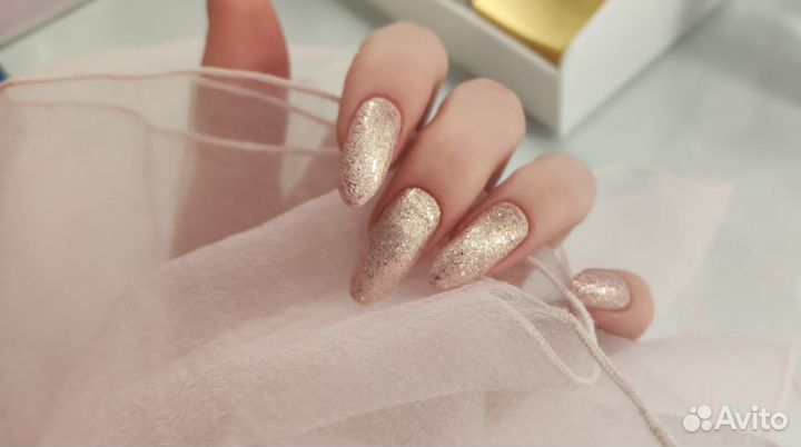 Маникюр и педикюр