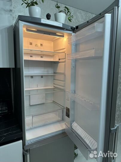 Холодильник hotpoint ariston бу