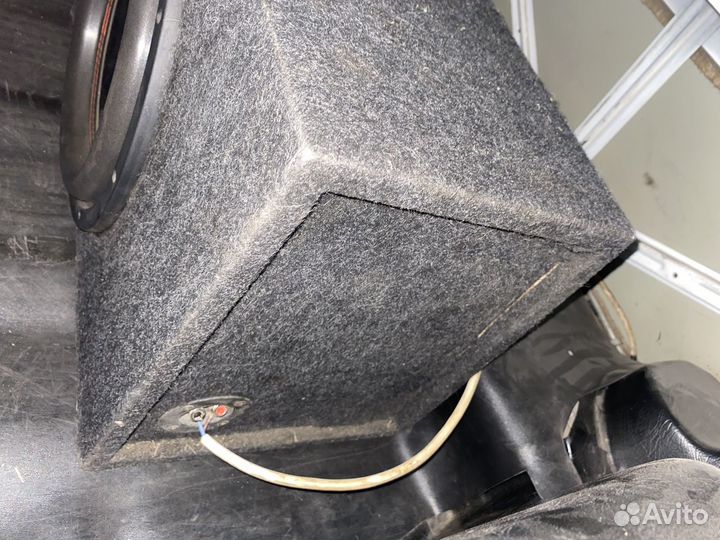 Сабвуфер molot