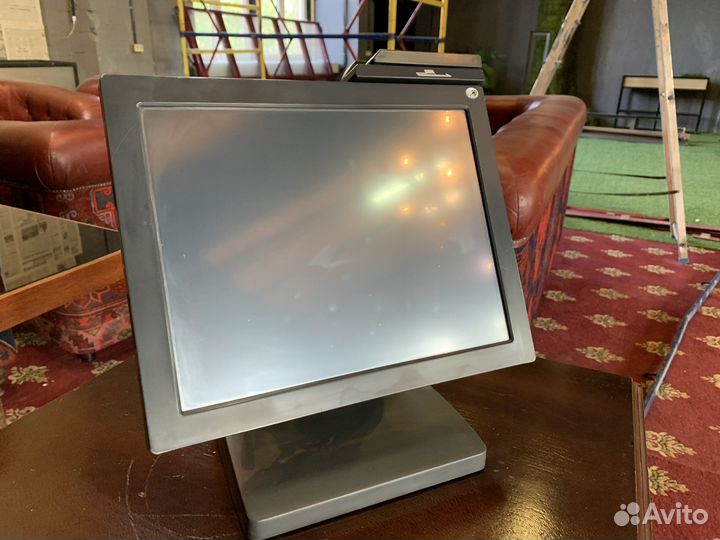 Сенсорный POS-монитор 15