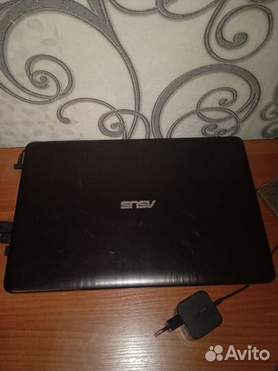 Ноутбук asus