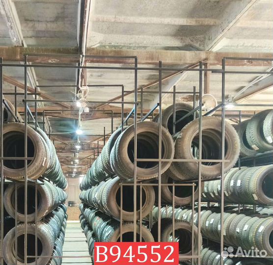 Doublestar DW09 275/40 R20 106R