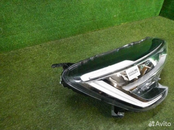 Фара правая Renault Arkana (2019-н.в.) LED