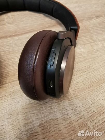 Беспроводные наушники Bang & Olufsen BeoPlay H8
