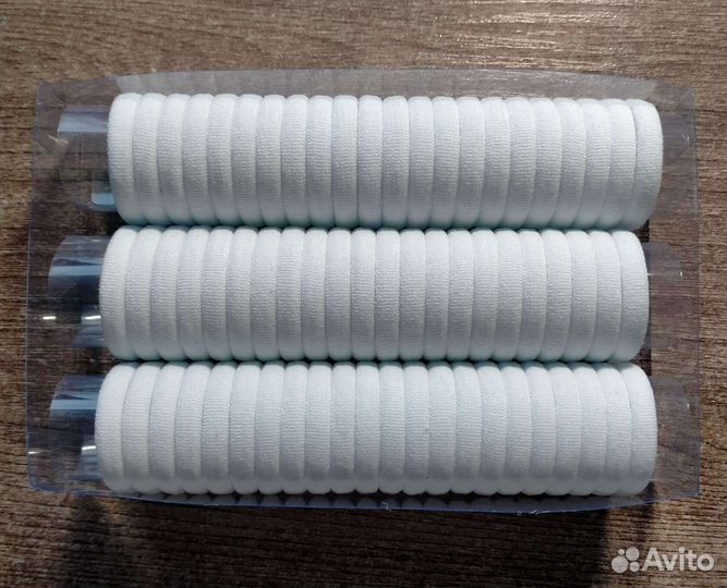 Резинки для волос белые