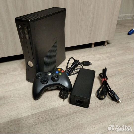 Xbox 360 Slim FreeBoot