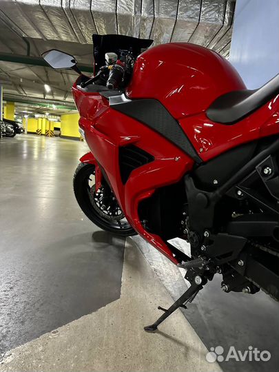 Электромотоцикл Yamaxa R3