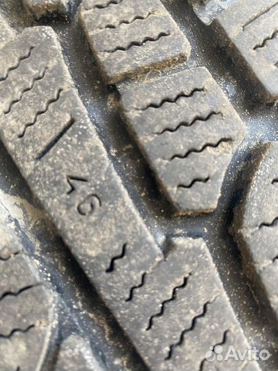 Nokian Tyres WR 225/65 R17