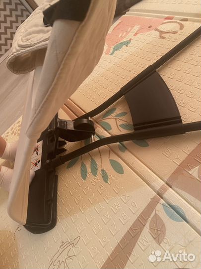 Шезлонг для новорожденных