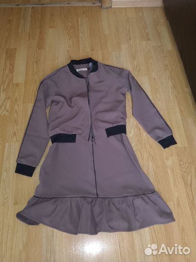 Костюм женский