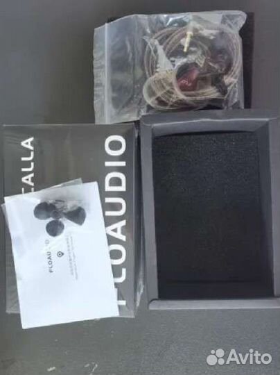 Динамические наушники Floaudio