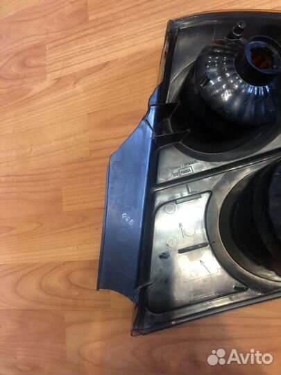 Стоп-сигнал задний левый Suzuki Aerio