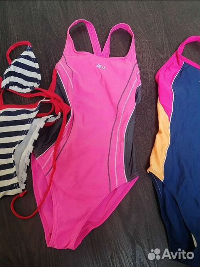 Купальники 3шт