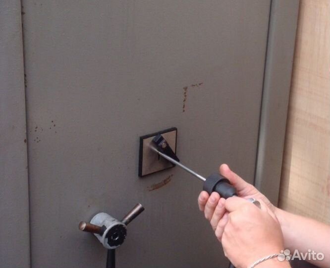 Вскрытие сейфов/ Любой модели/ Без сверления