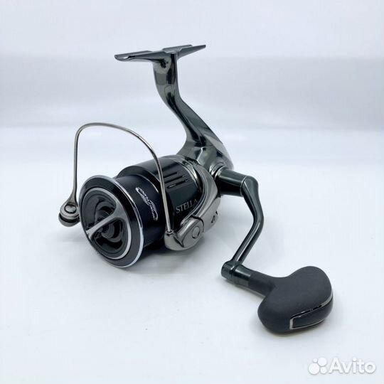 Shimano 22 Stella 4000M новая