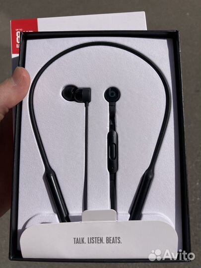 Беспроводные наушники BeatsX