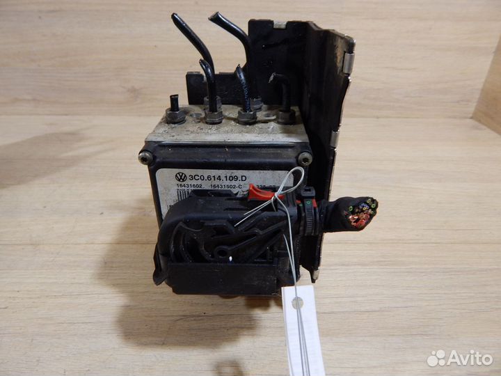 Блок ABS VW Passat B6