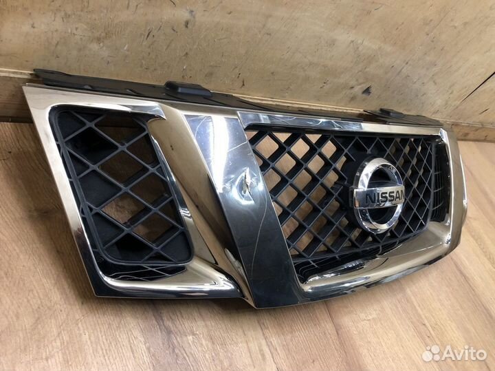 Решётка радиатора Nissan Pathfinder (R51) 2004-201