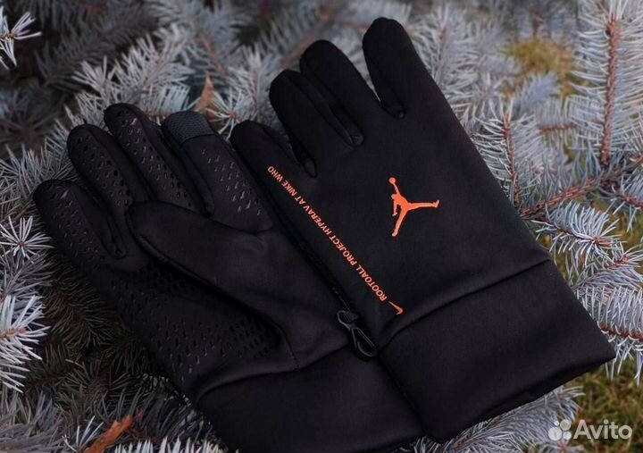 Перчатки Jordan на зиму