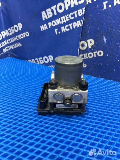 Блок abs Nissan Skyline V36 седан VQ25HR 2007