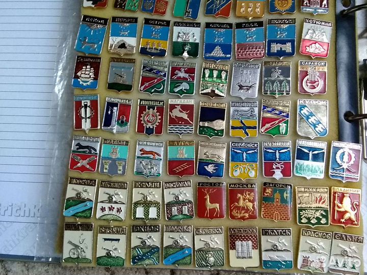 Значки гербы