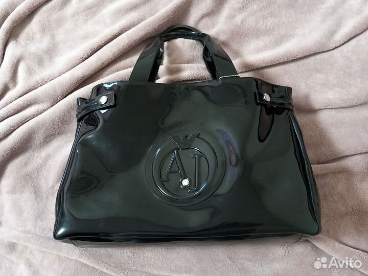 Сумка натуральная лаковая кожа