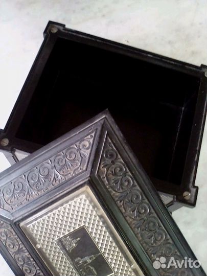 Шкатулка из 1950-х годов