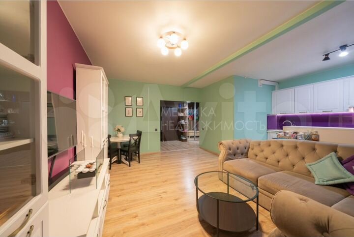 3-к. квартира, 89 м², 9/17 эт.