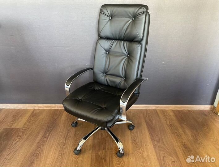 Офисное кресло от производителя