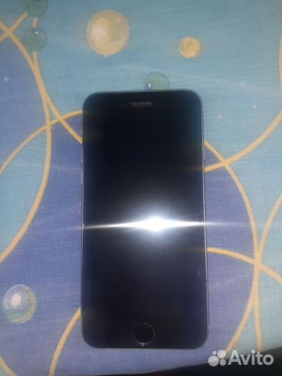 Телефон iPhone 6s
