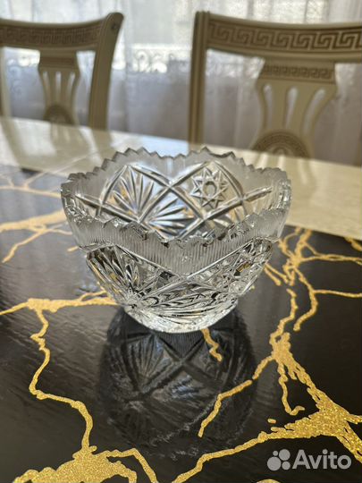 Ваза хрустальная