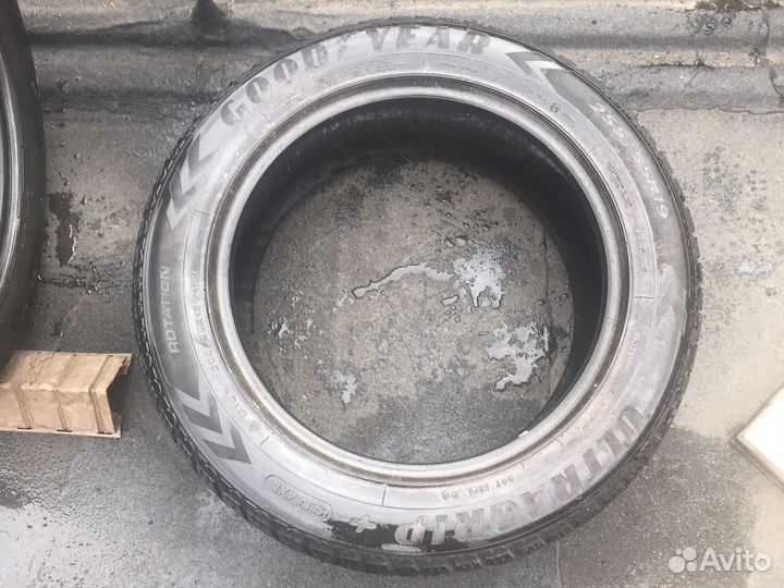 Goodyear UltraGrip 255/55 R19