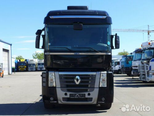 Renault Magnum, 2011