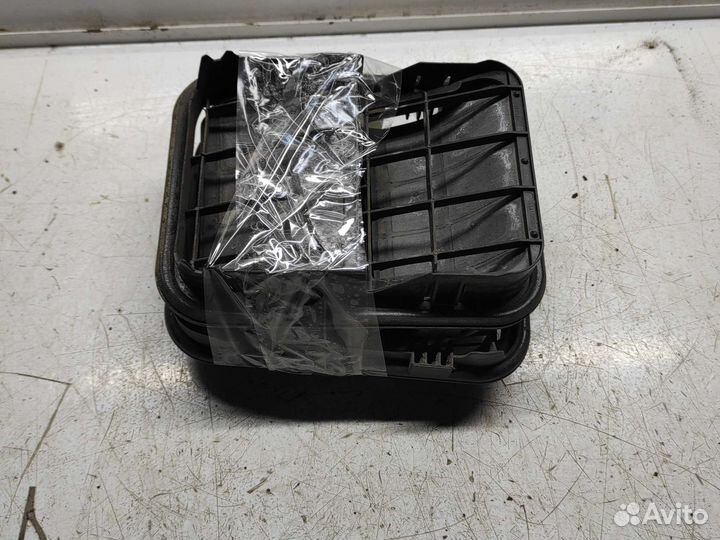 Клапан вентиляции багажника Hyundai Elantra III